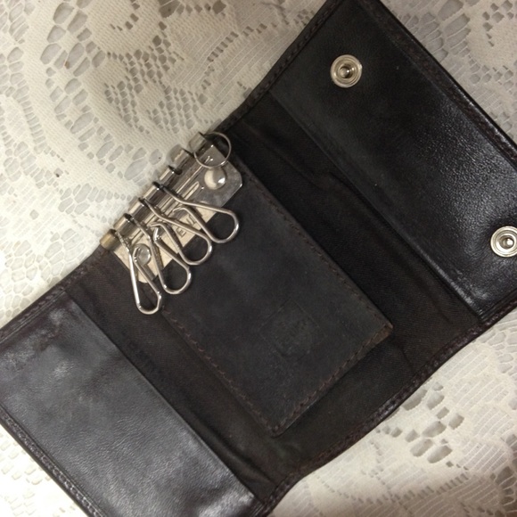 Fendi Italy, Zucca Pattern 4-hooks Key Case - Picture 7 of 9